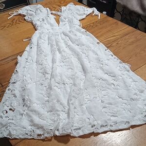 Lulu's White Dress Womens XS Wedding Party Baby Shower Floral Flowers Maxi NEW